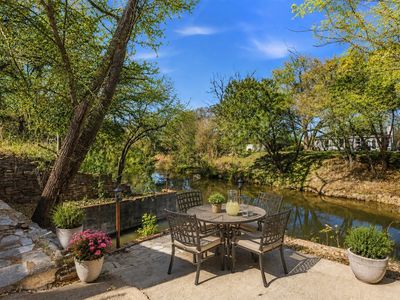 2808 Sky Harbour Dr