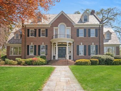 7 Forest Circle