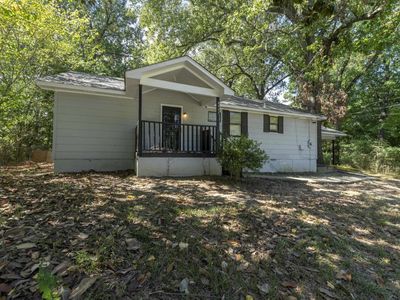 2067 Collier Dr