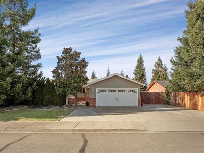 2223 W Elm St