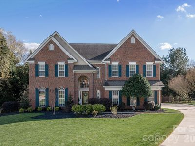 902 Applegate Pkwy