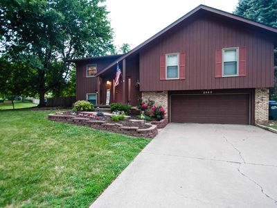 2065 Hollow View Dr