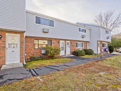 Property at 66 Sheri Ln, Agawam, MA