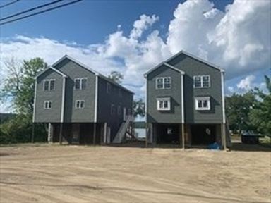 42 Hastings Ave
