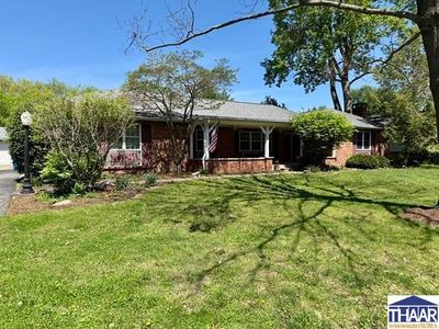 108 Woodbine