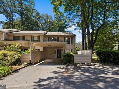 Property at 4876 Twin Lakes Trl, Dunwoody, GA