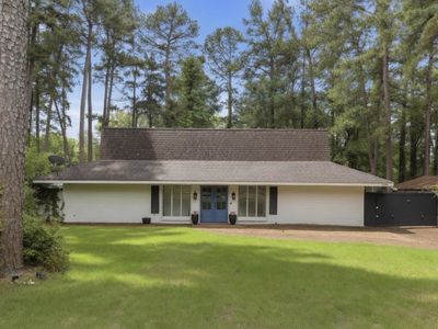 6735 Poplar Pike