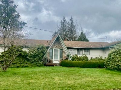 2633 Cascade Avenue