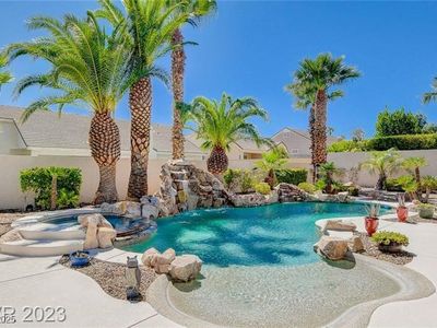 10809 Sleepy River Ave