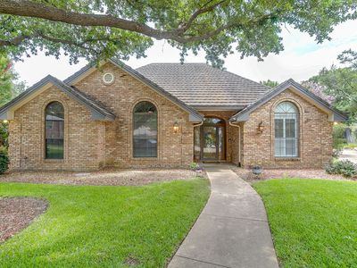Property at 3201 John Ct S, Hurst, TX