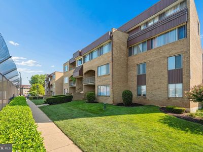 412 Girard St APT 204
