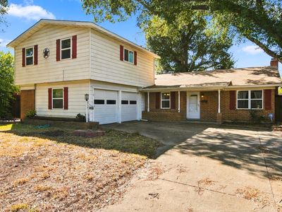 1802 Tulip Dr