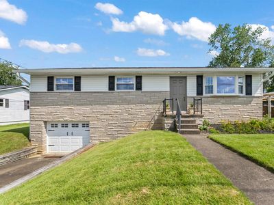 2001 Mona Ct