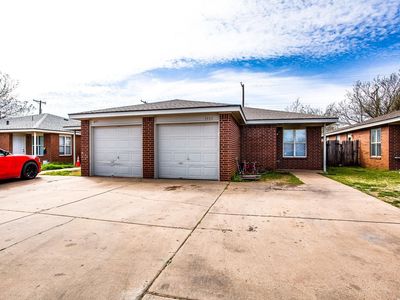 1933 S Loop 289 #1935