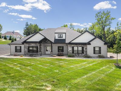 228 Constitution Dr