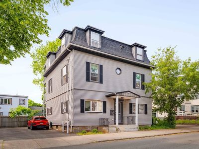 7 Carmel St