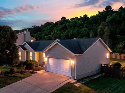 2253 Fairway