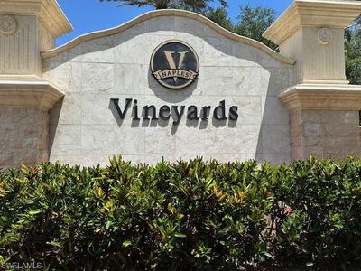 93 Silver Oaks CIR #3-101