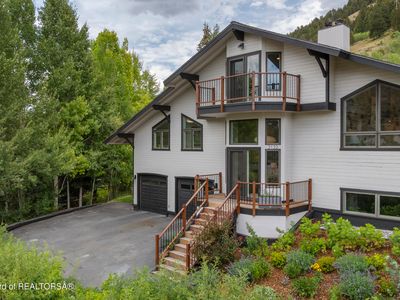 2122 Hidden Ranch Ln