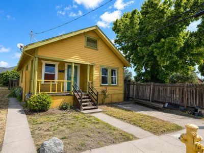 21 Lakeville Street