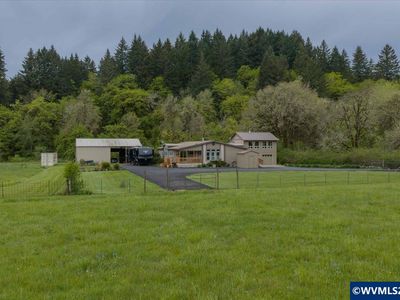 21101 SW Eagle Point Rd