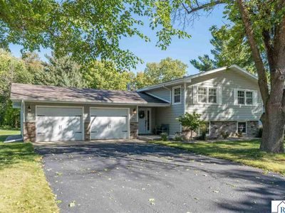 204 Viking Dr