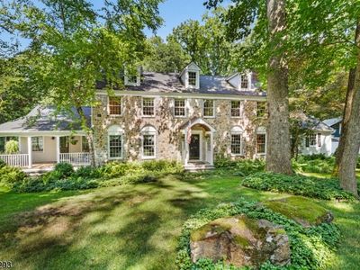 11 Summit Rd