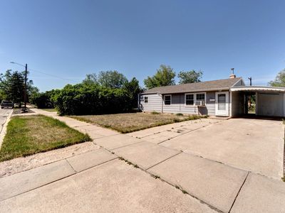 142 E Montana St