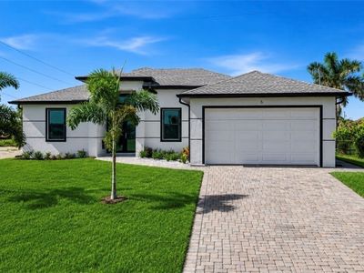 6 NW 9th St
