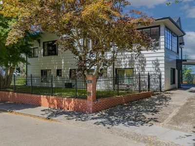 380 N 2nd Ct