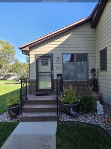 321 1st St SE #1