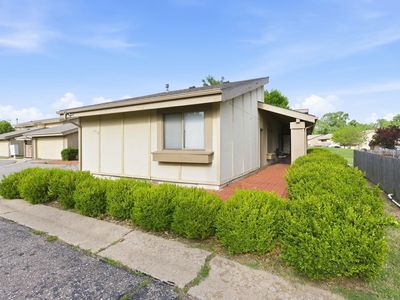 8201 E Harry St APT 703