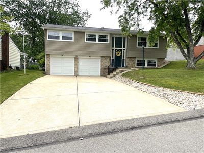 592 Surfside Dr