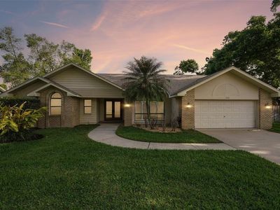 1604 Palace Ct