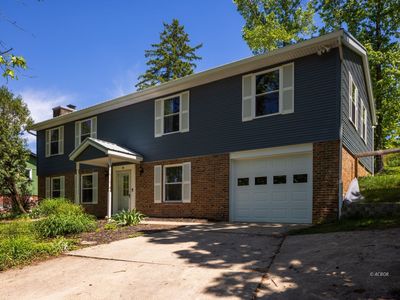 Property at 49 Canterbury Dr, Athens, OH