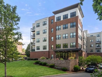 999 Hancock St Unit 313