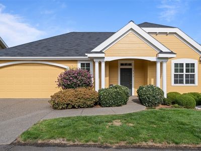 715 SE Heron Drive