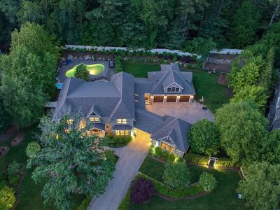 4 Abbott Ln