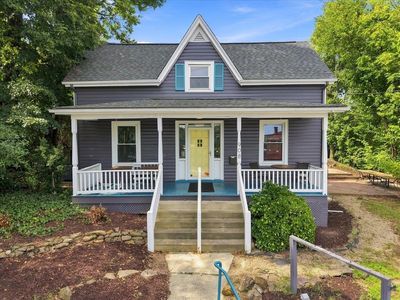 908 W Main St