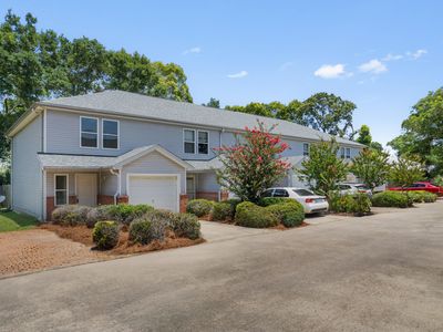 10 Park Cir SE Unit A1