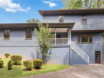 3345 Sharon Cir
