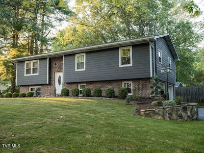 25597 Cornelius Dr