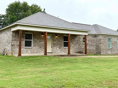 90 Squires Grove Dr E