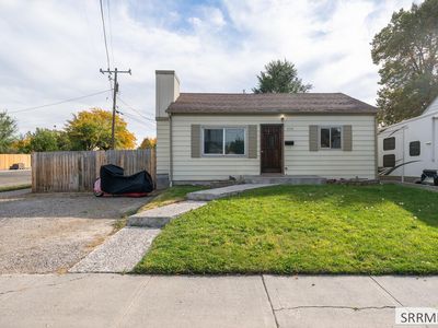 330 E Center St