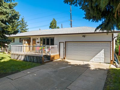 625 Riverview Dr E