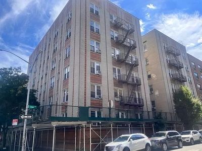 680 W 204th St APT 4E