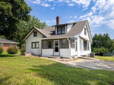 Property at 800 S Sloan St, Maysville, MO