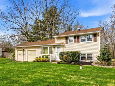211 Elaine Dr