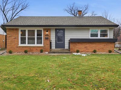 555 Robertson STREET