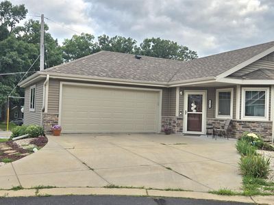2004 Butler Ct